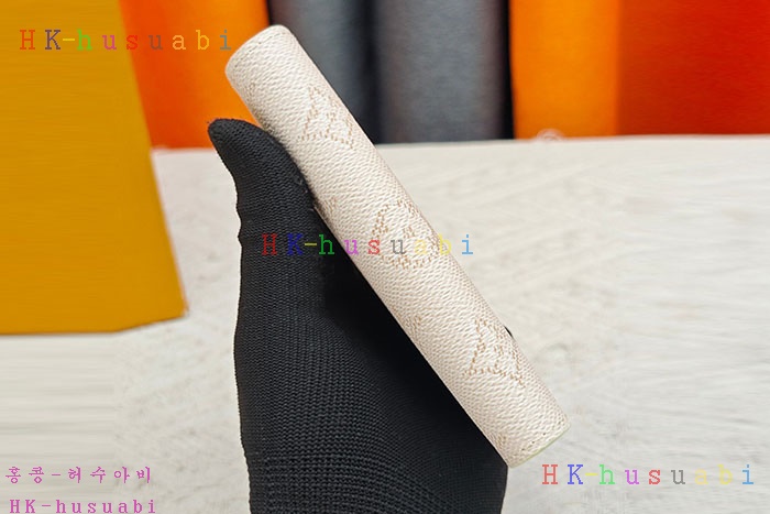 �۰�����۷��̺��� ���� ���̽� M26835